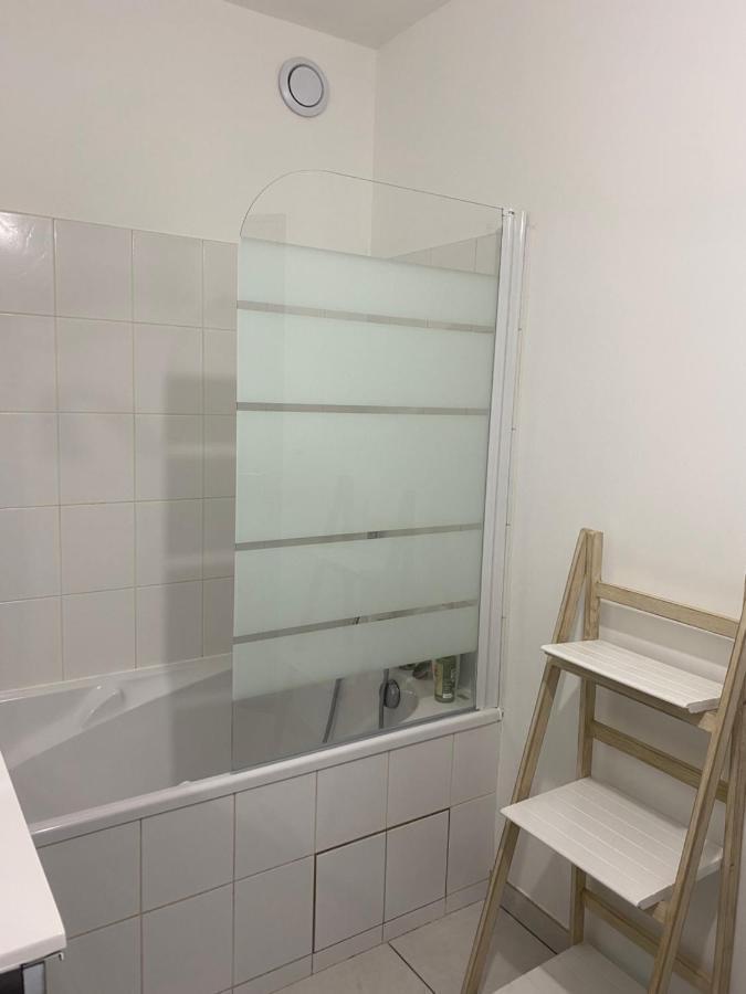 Parking Prive Gratuit, Balcon, 2 Chambres Clermont-Ferrand Eksteriør billede