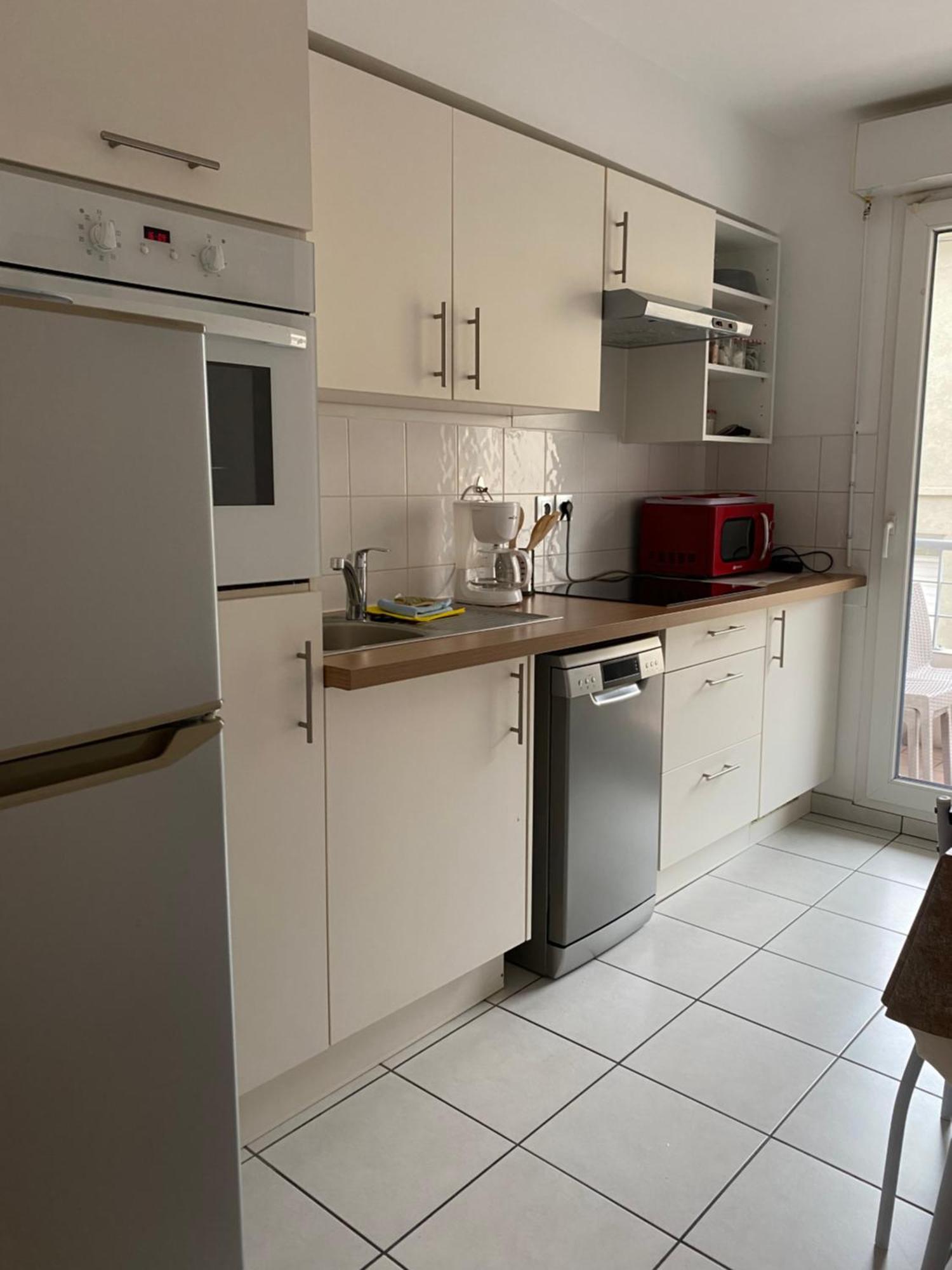 Parking Prive Gratuit, Balcon, 2 Chambres Clermont-Ferrand Eksteriør billede
