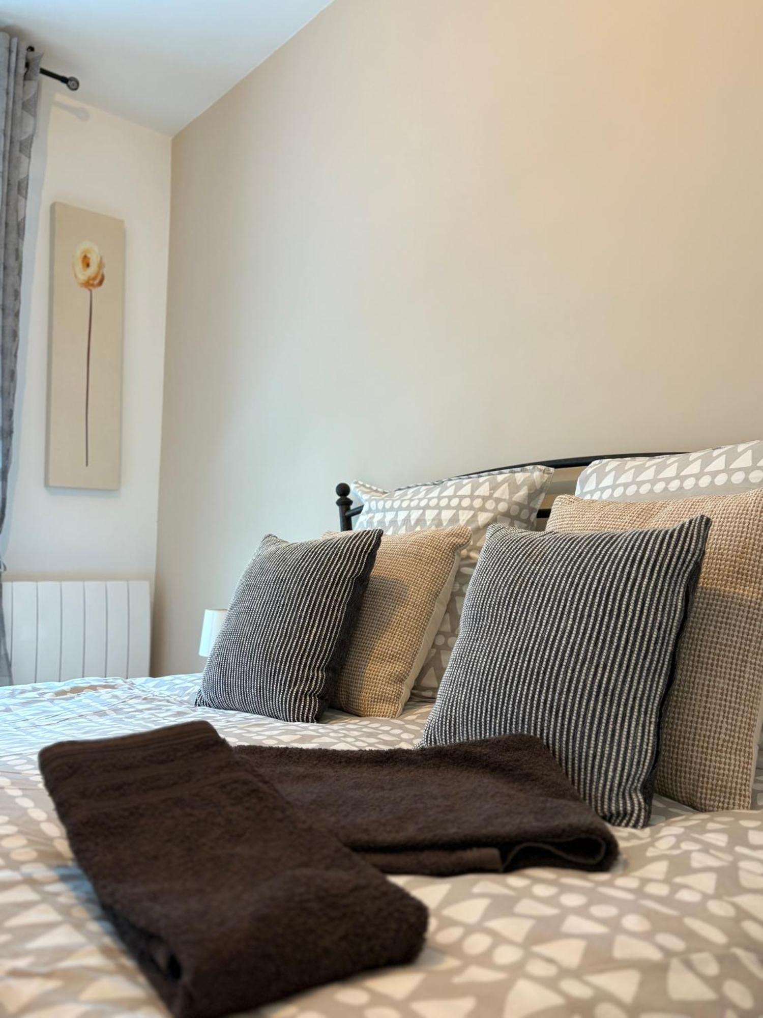 Parking Prive Gratuit, Balcon, 2 Chambres Clermont-Ferrand Eksteriør billede
